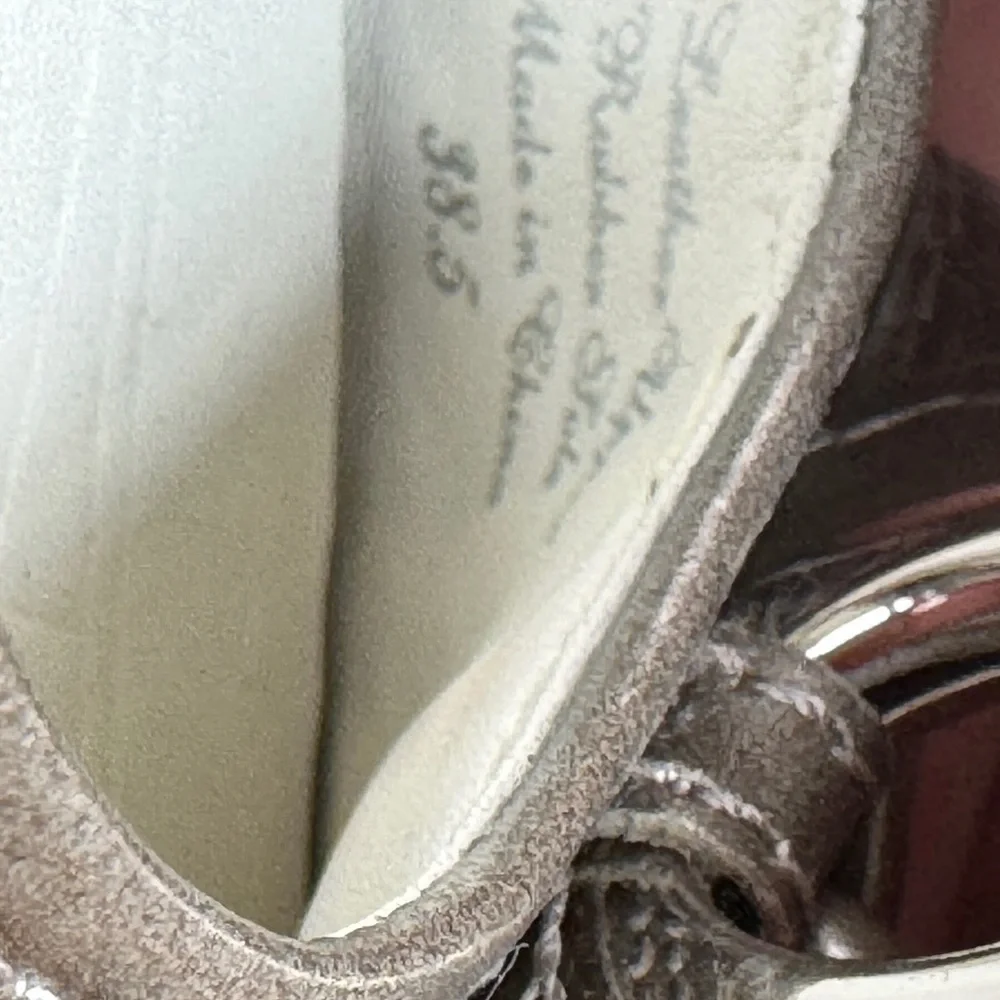Tahari ballerina flats size 38.5